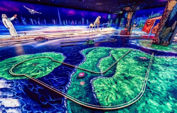 Experience a unique 3D blacklight dubai minigolf adventure in Dubai. Enjoy a fun and safe environment, while testing your skills in this eye-catching and interactive game."