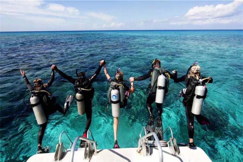 fun-dives-booking-el-nido-scuba-diving