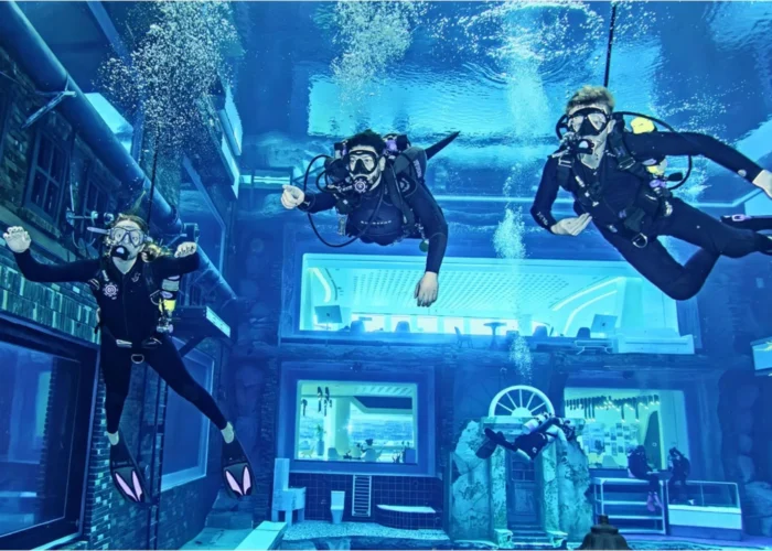 Deep Dive Dubai