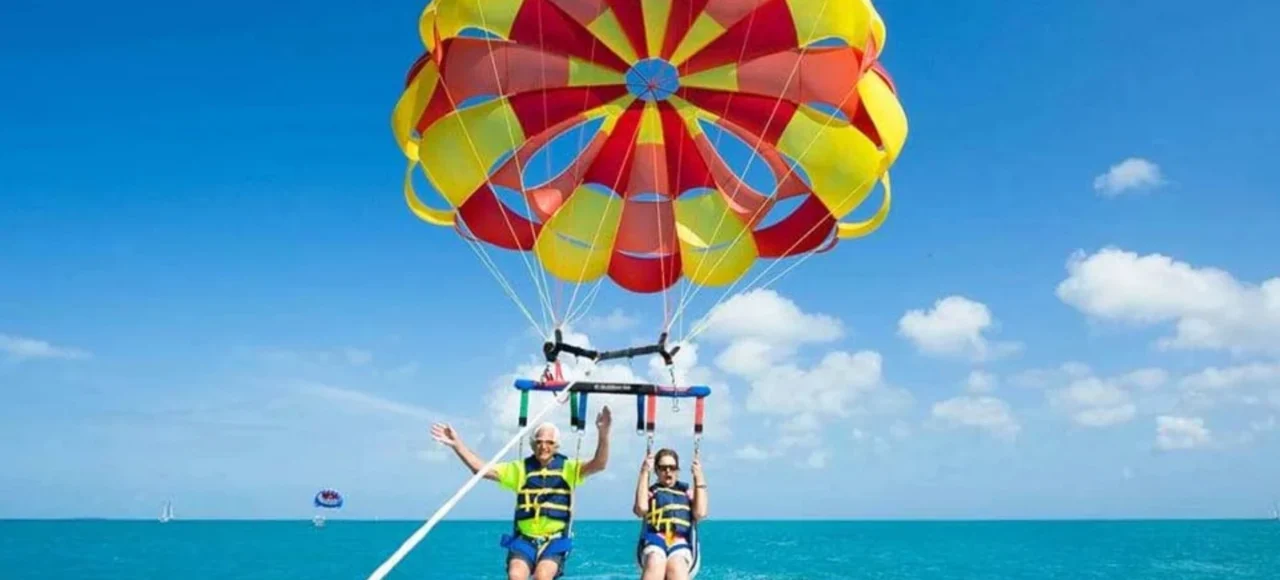 Dubai Parasailing