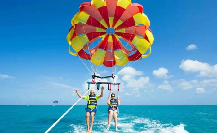 Dubai Parasailing