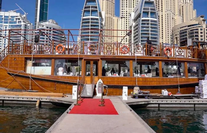 Dhow Cruise Brunch in Dubai
